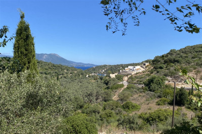 Meganisi Village Charm 02.jpg